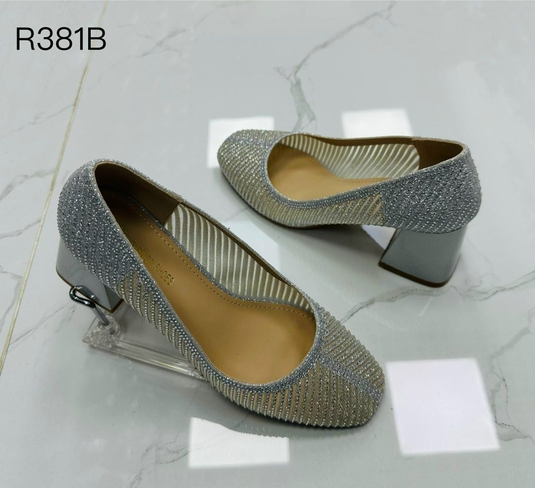 ,женские туфли,модная женская ,туфли классические,туфли на каблуке со стразами вечерние louise omarova