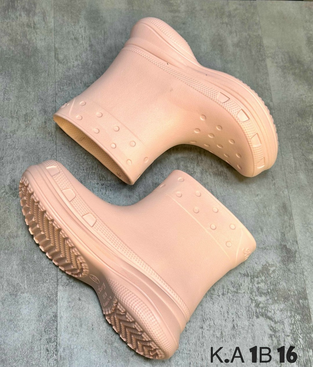 сапоги резиновые,сапоги резиновые женские,,резиновая ,резиновые сапожки