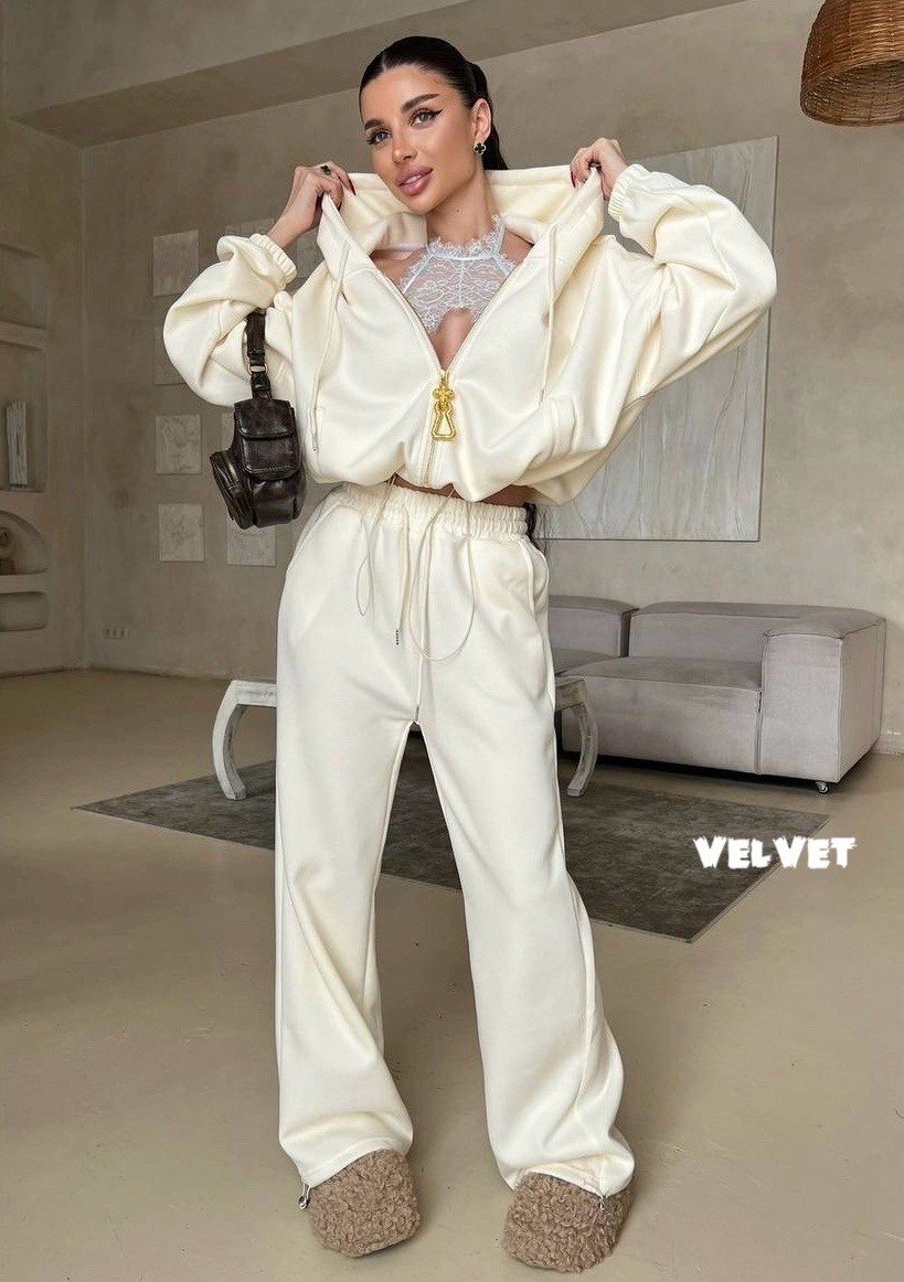 бежевый костюм,женский костюм,кашемировый костюм,спортивный костюм женский,комбинезоны женские