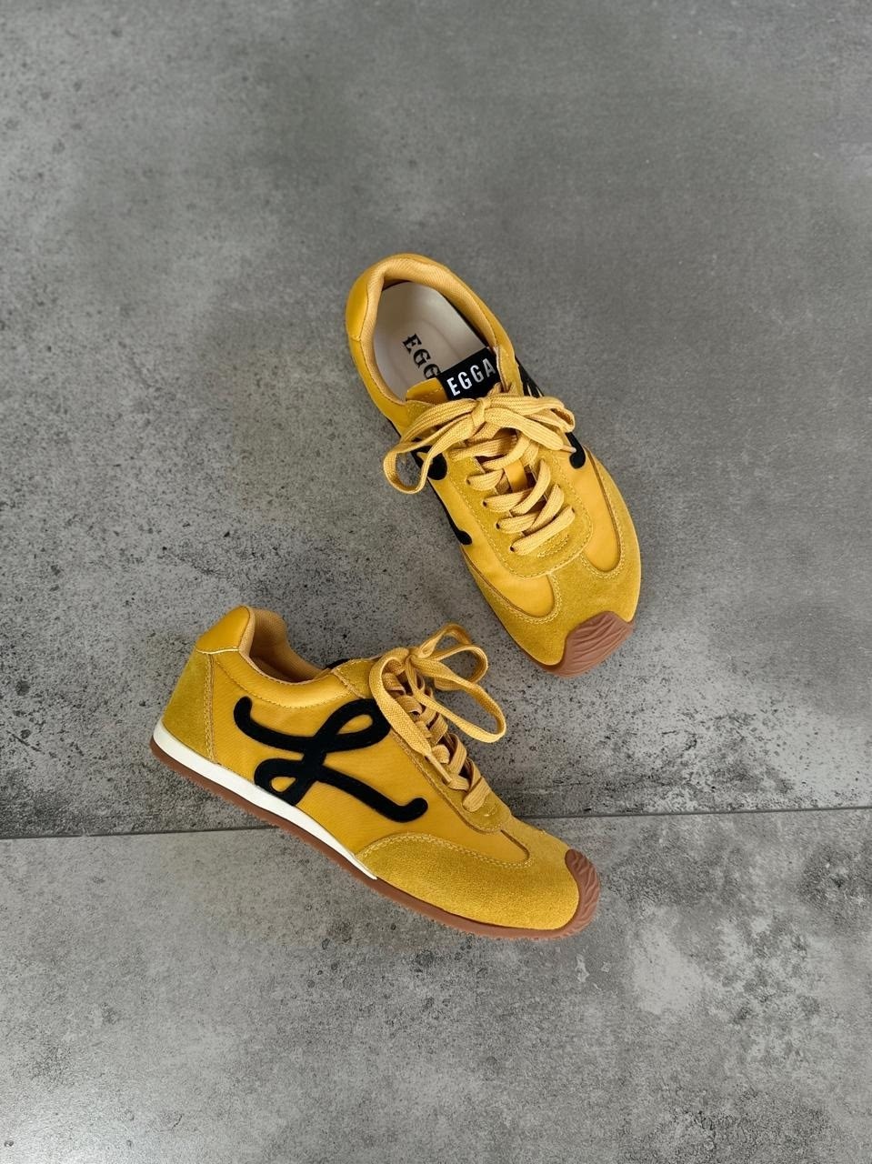 ,кроссовки loewe,женские кроссовки,коричневые кроссовки,спортивная