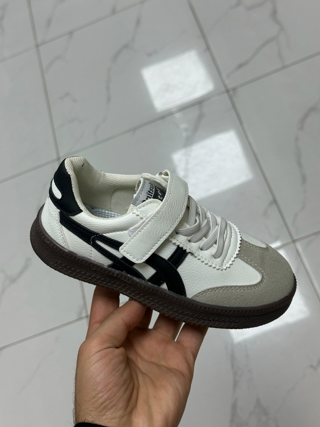 ,детские кроссовки,кроссовки мальчику,спортивная ,повседневные кроссовки