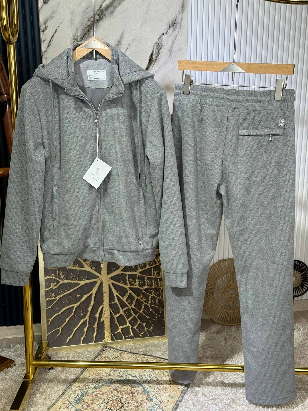 спортивный костюм brunello cucinelli,мужской спортивный костюм brunello cucinelli,костюм brunello cucinelli,прогулочный костюм brunello cucinelli 33621,спортивный костюм brunello cucinelli v143213