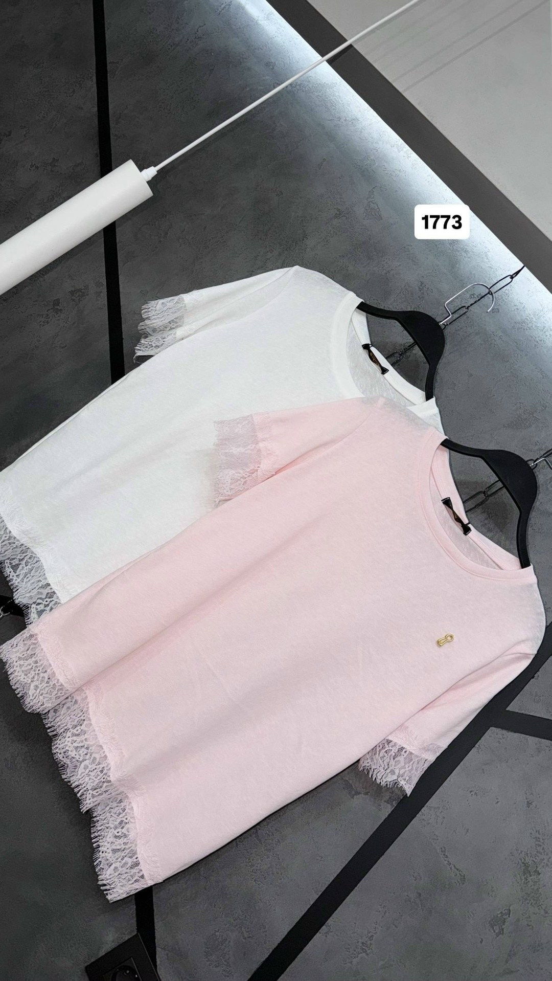 футболка с кружевами,женская футболка,белая женская футболка,футболка с вышивкой