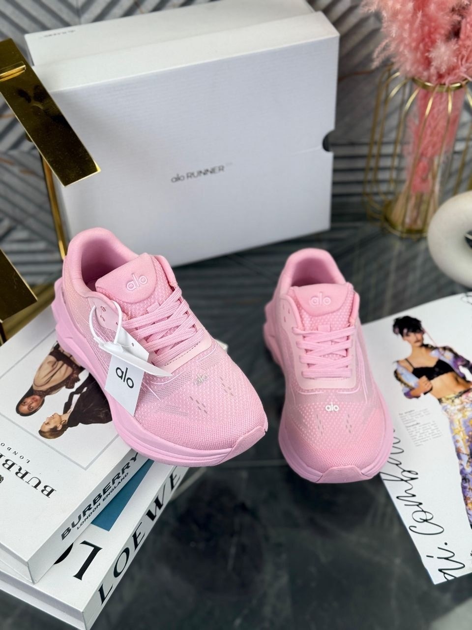 женские кроссовки,кроссовки,розовые кроссовки,кроссовки alo,кроссовки для женщин