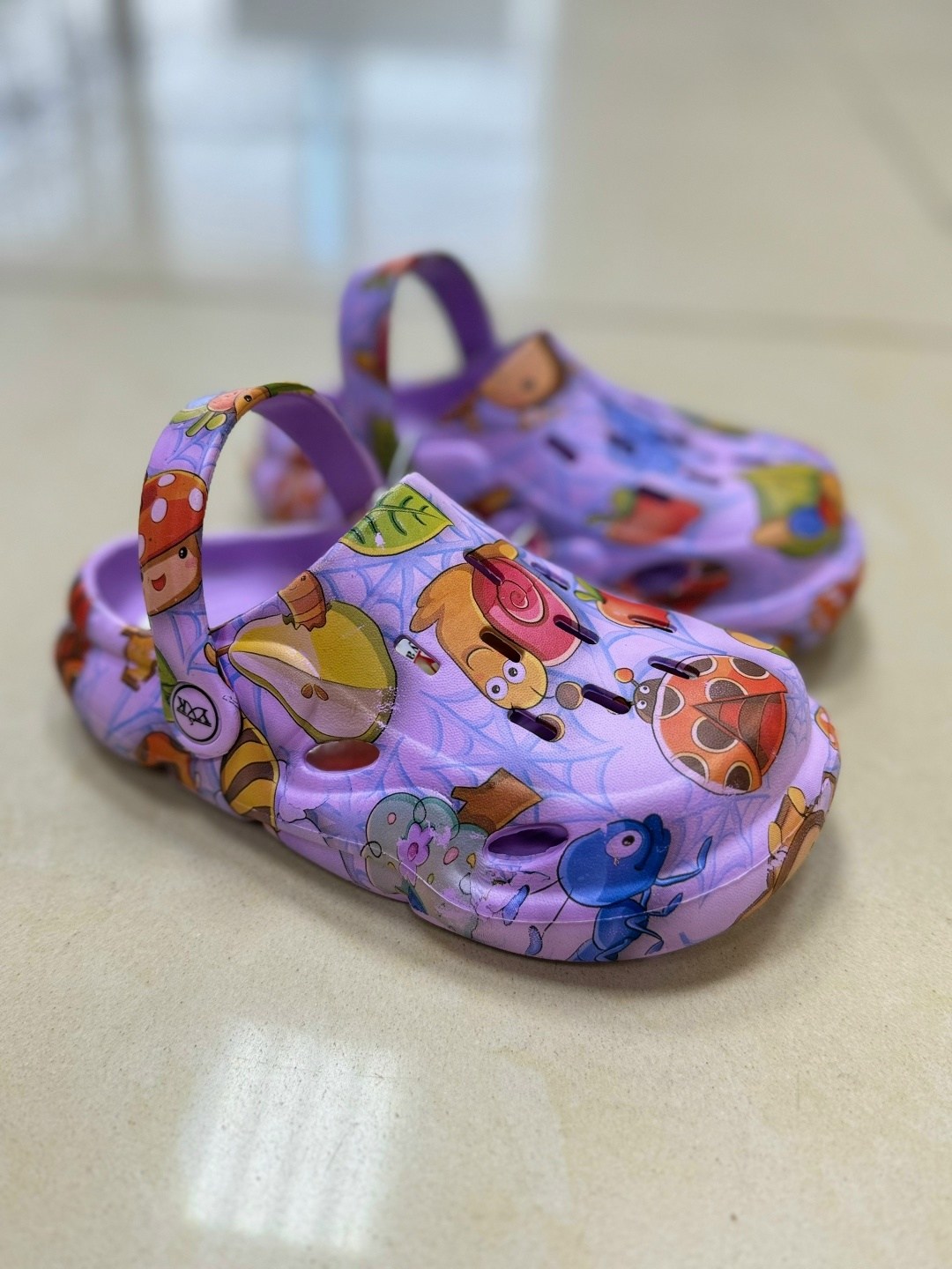 сандалии для сада,детские шлепанцы,,сандалии детские,детская