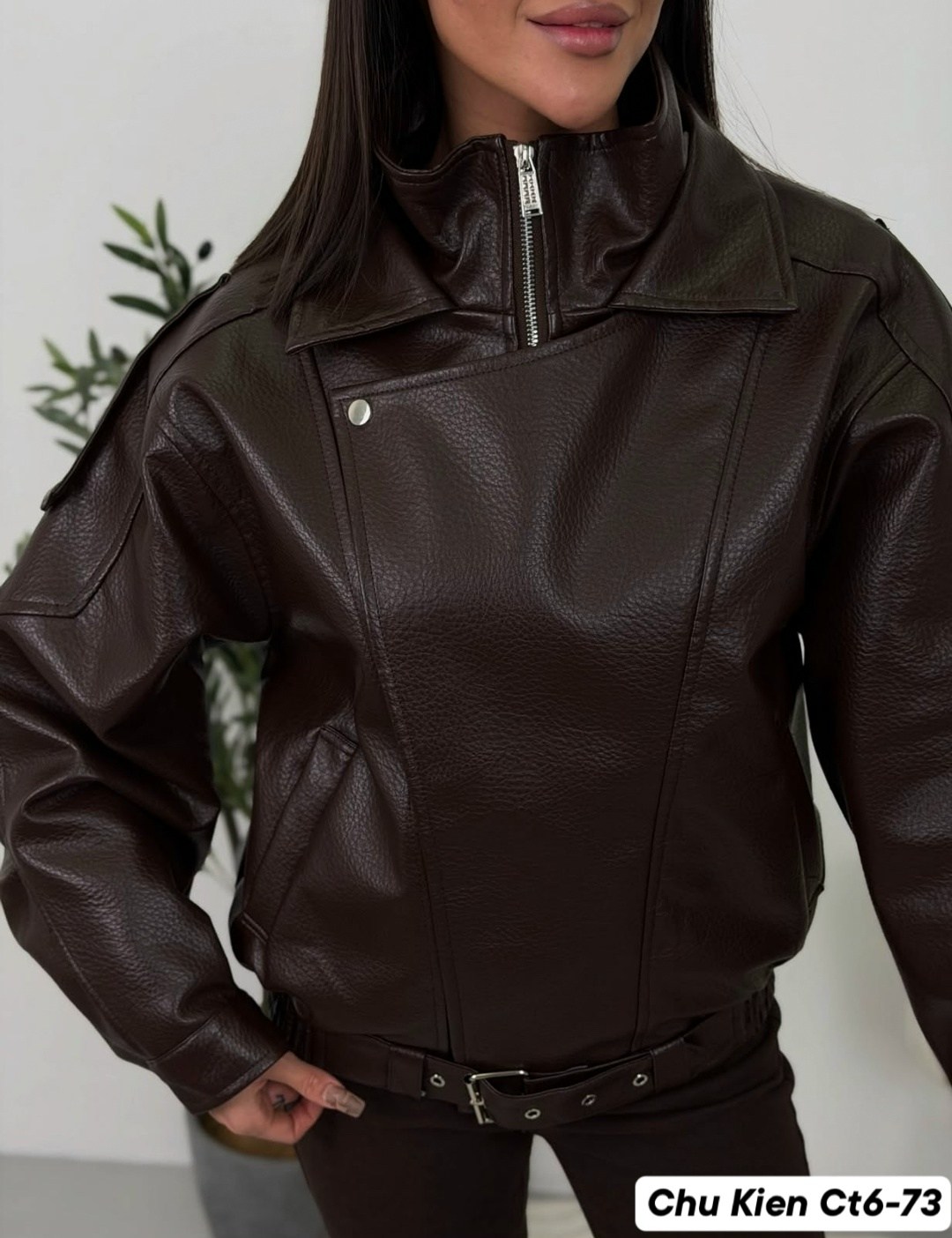 косуха куртка кожаная оверсайз chauzi,кожаная куртка,кожаная куртка косуха женская,косуха куртка кожаная с поясом chauzi,женская куртка кожаная оверсайз короткая okssana firsanova