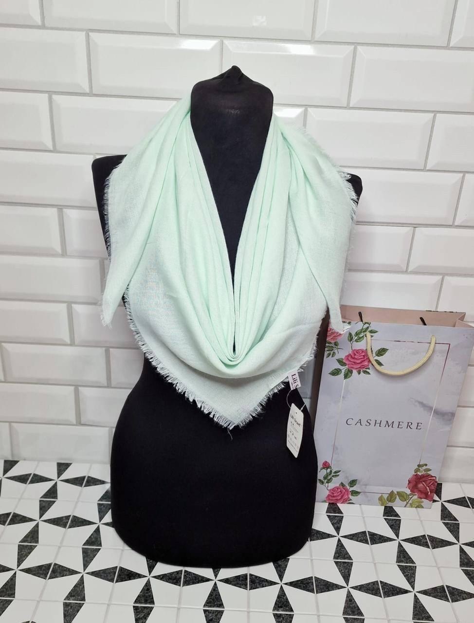 платок женский однотонный,стильные платки,платки женские,шарф платок,платки шейный платок