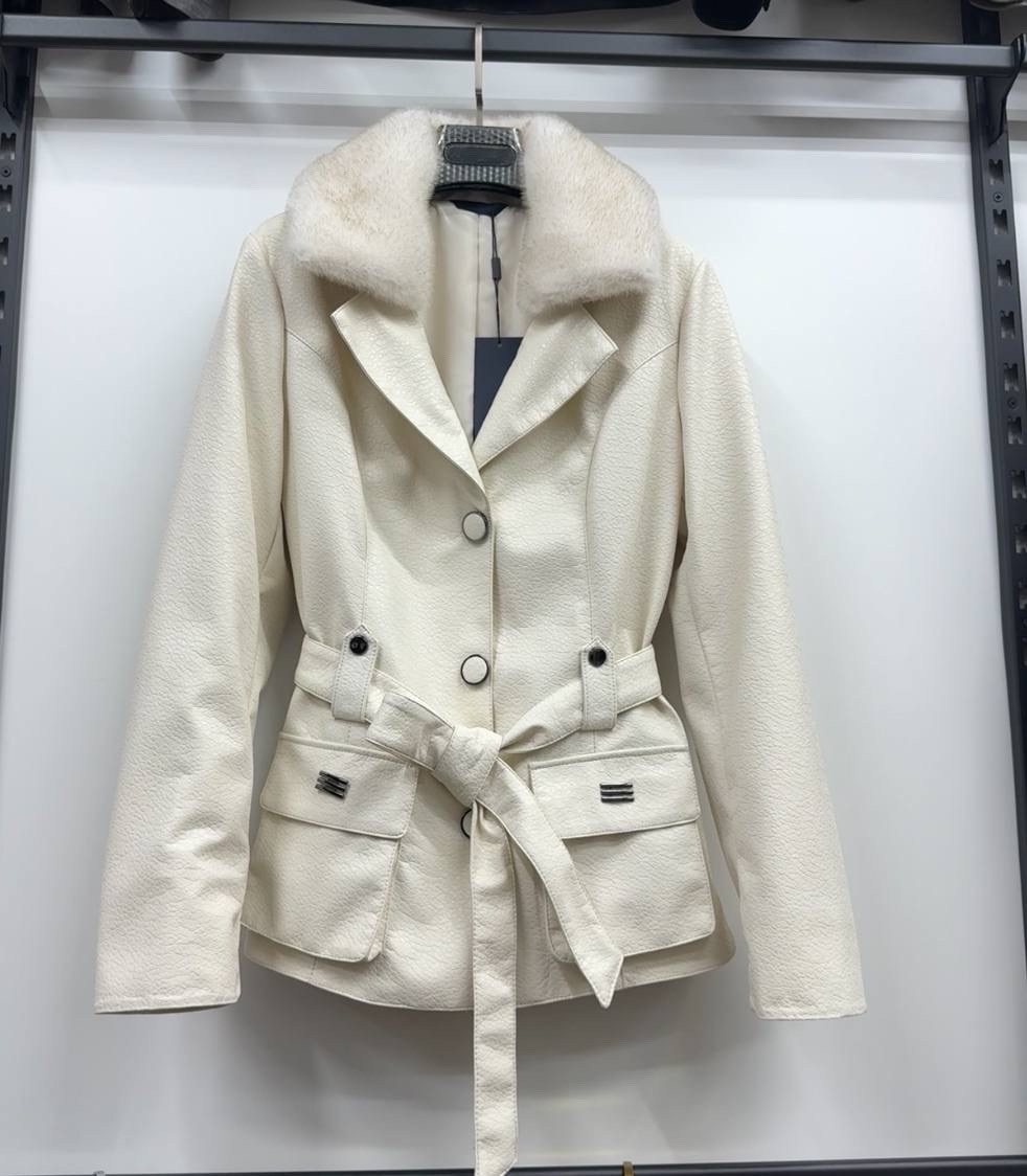 пальто женское,итальянское пальто с мехом,пальто кашемир,пальто,пальто с мехом