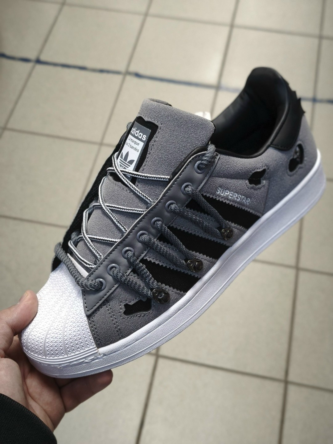 adidas originals superstar,адидас супер стар,adidas superstar sharpie pack,кроссовки адидас с граффити,адидас суперстар