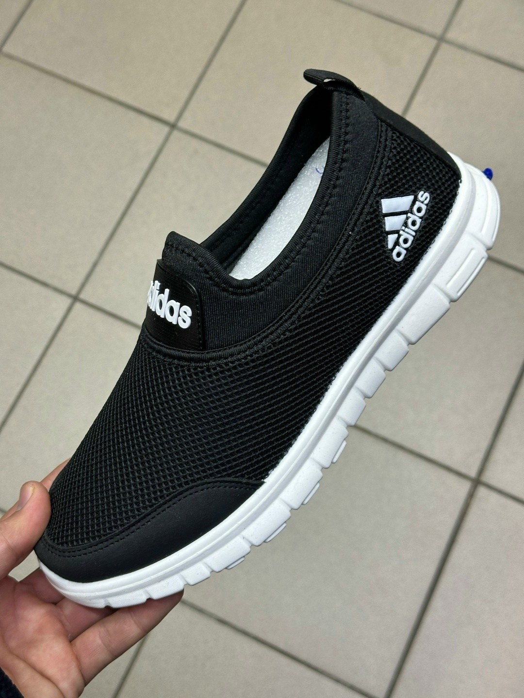 ,кроссовки,кроссовки женскиe,кроссовки мальчику,мужские слипоны