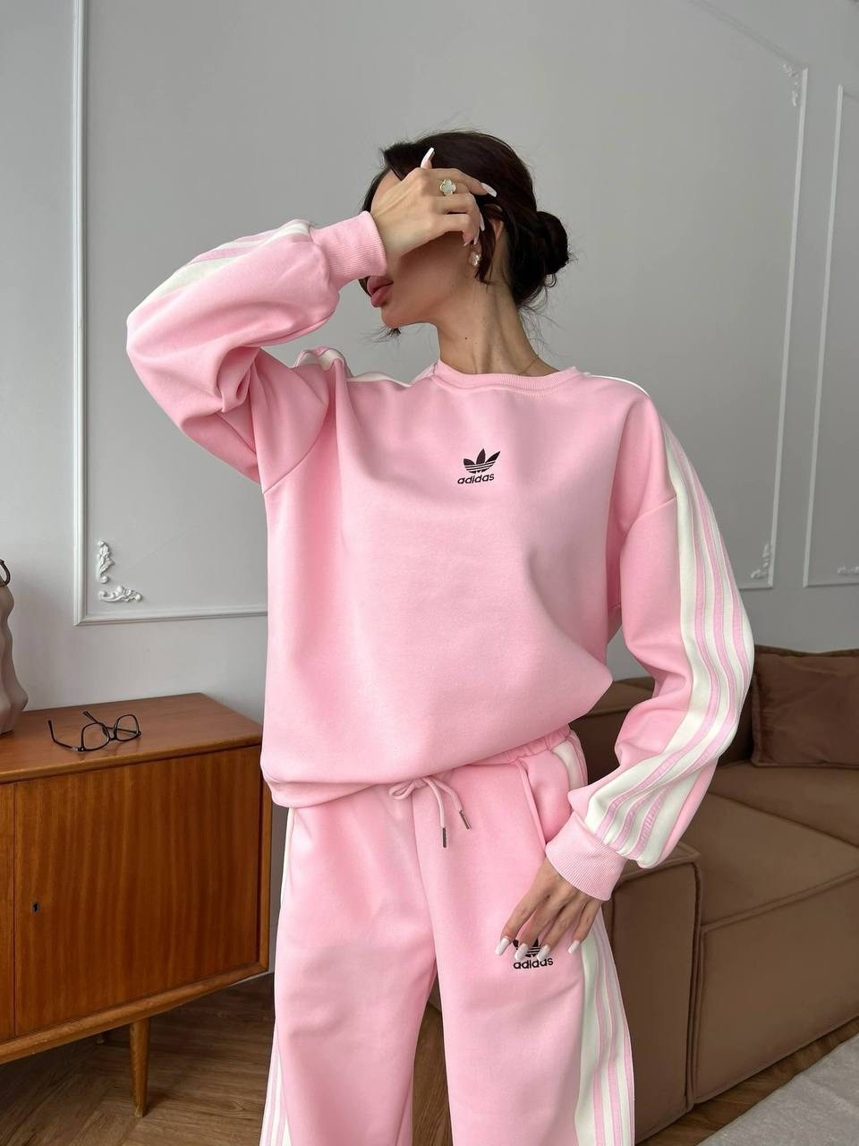 свитшот adidas,свитшот женский adidas,толстовка свободного кроя adidas розовый,розовый adidas,худи adidas originals женская розовая