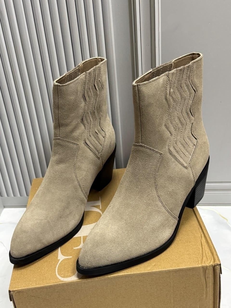 , женская,ботинки замша,казаки женские,брендовые женские ботильоны