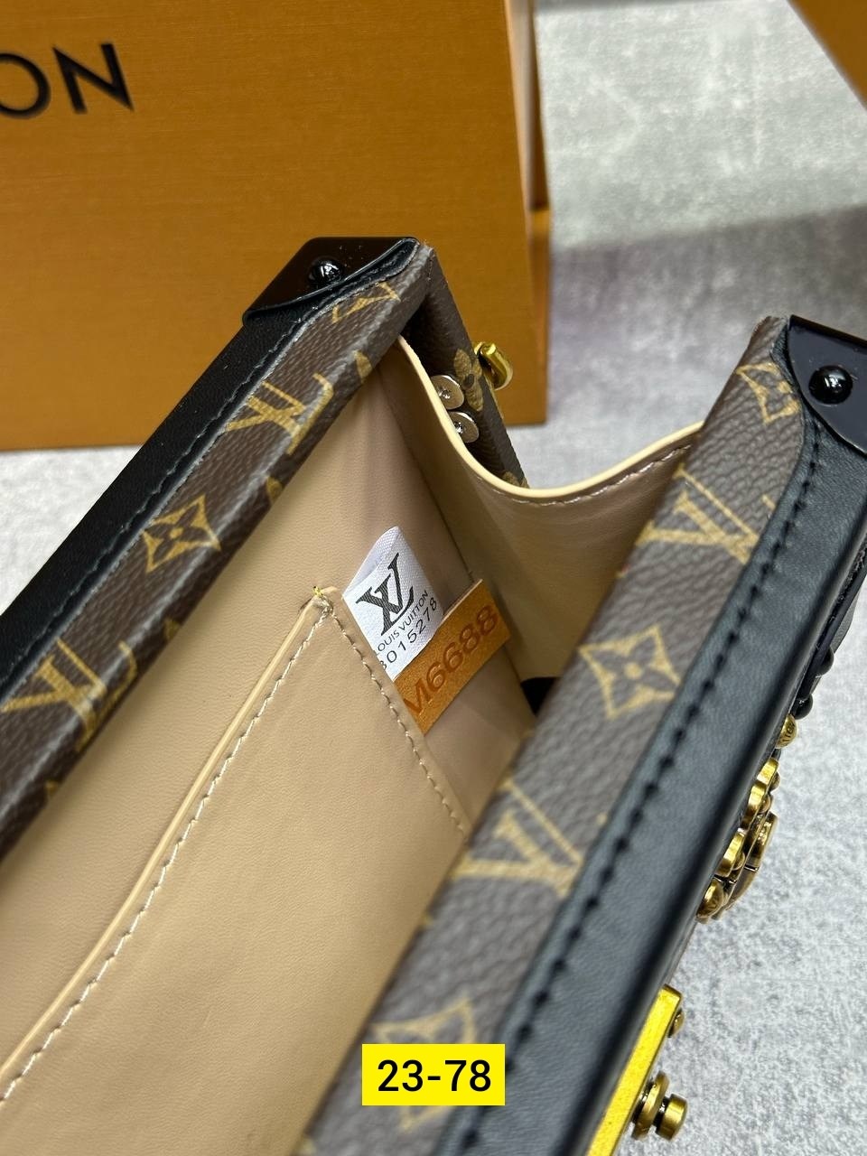 louis vuitton petit malle,сумка louis vuitton,louis vuitton женская сумка,луи виттон сумка,луи виттон сумка через плечо женская