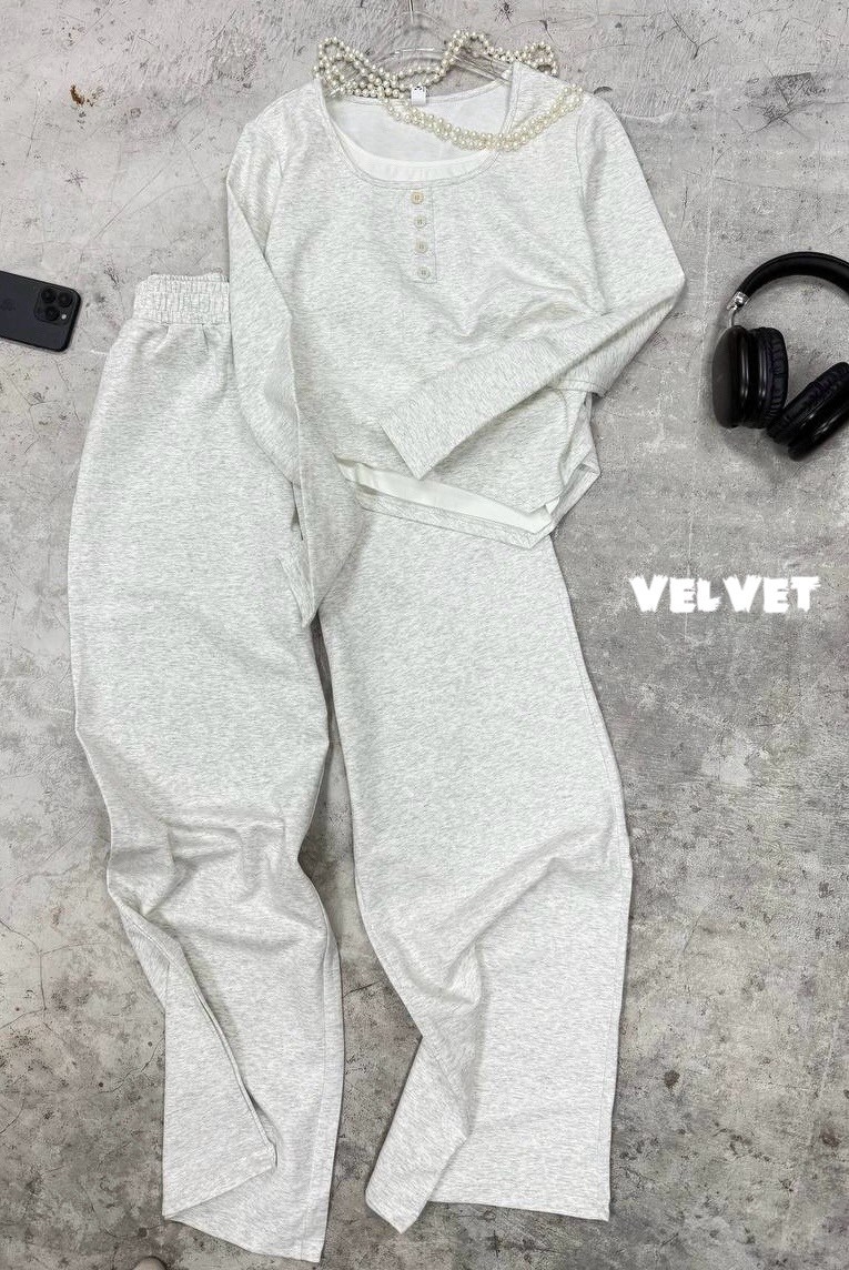 брючный костюм,костюм женский,костюм бежевый,спортивный велюровый костюм,костюм трикотажный