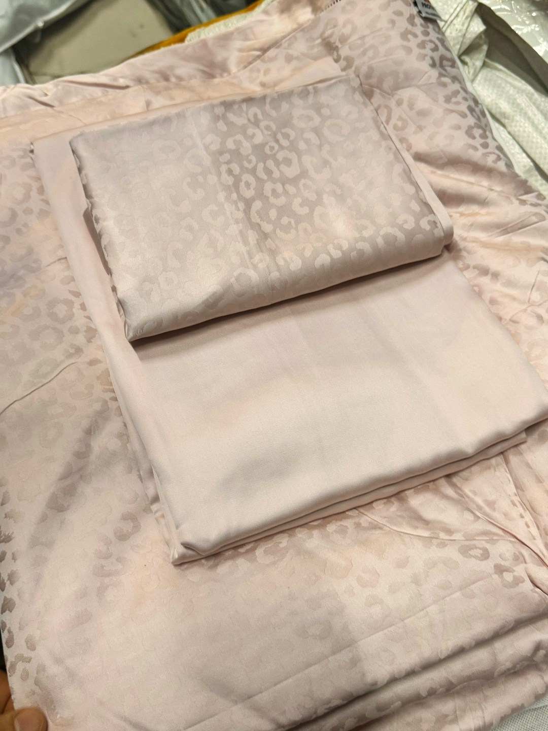 комплект постельного белья,роскошный комплект постельного белья,комплект постельного белья blumarine,комплект постельного белья hermes,постельного белья