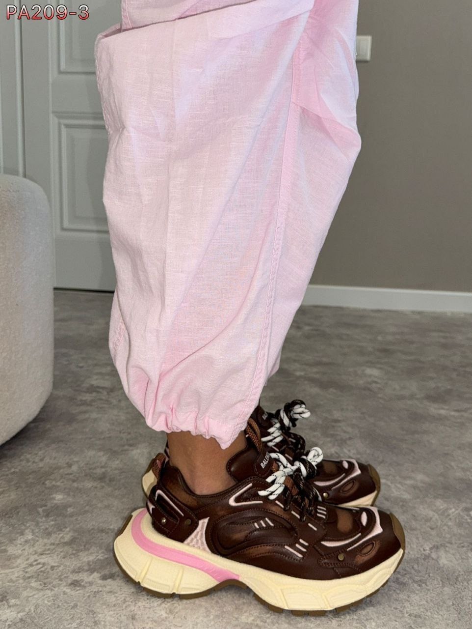 ,кроссовки женские,женские массивные кроссовки,повседневные кроссовки,спортивная