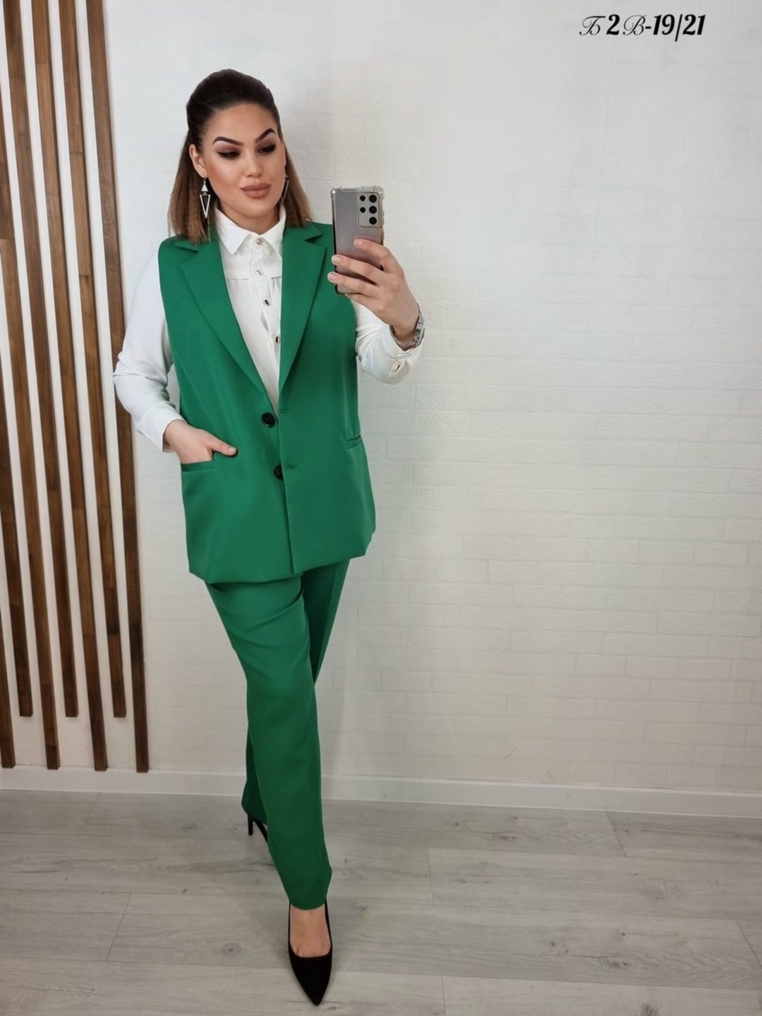 костюм с жилетом брючный,женский костюм тройка,костюм классический,брючные костюмы для женщин,костюм с брюками