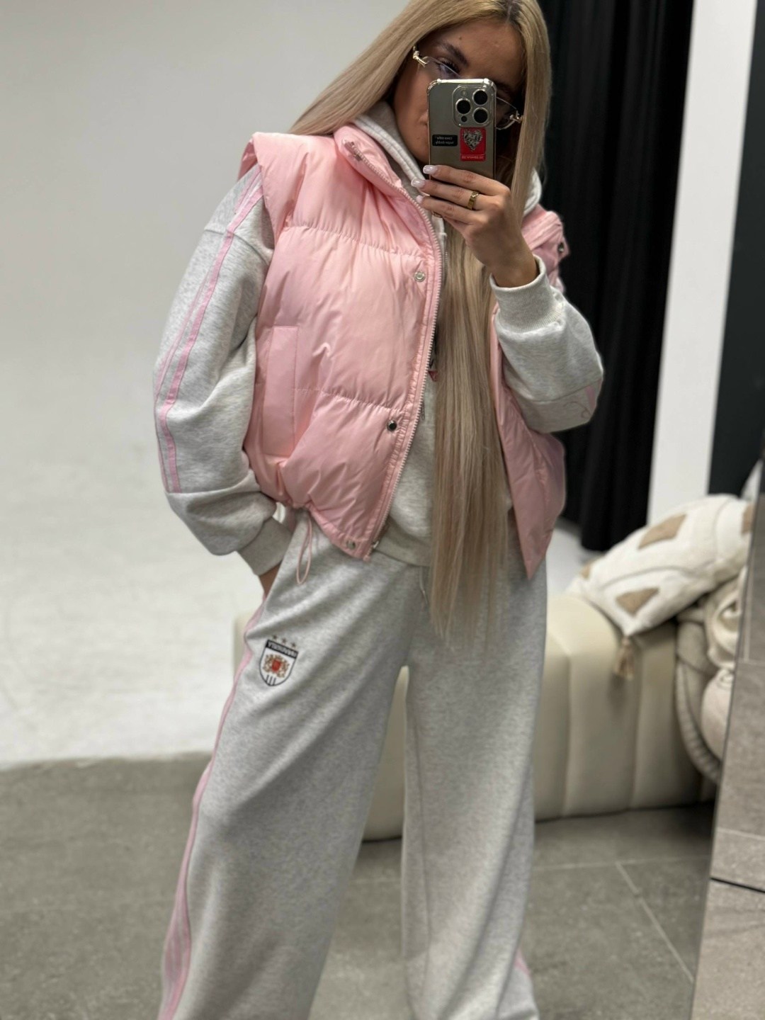 жилетка розовая,розовые жилеты,женская жилетка,жилетка,жилет женский