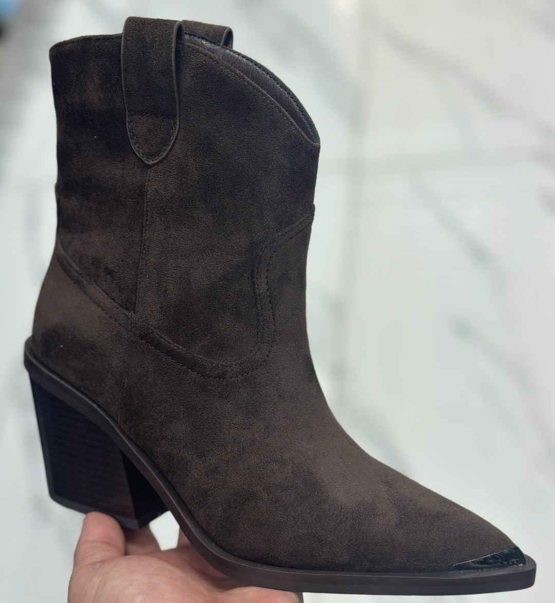 ,казаки демисезонные ботинки замшевые,казаки замшевые женские,казаки замшевые эконика,казаки женские натуральная замша