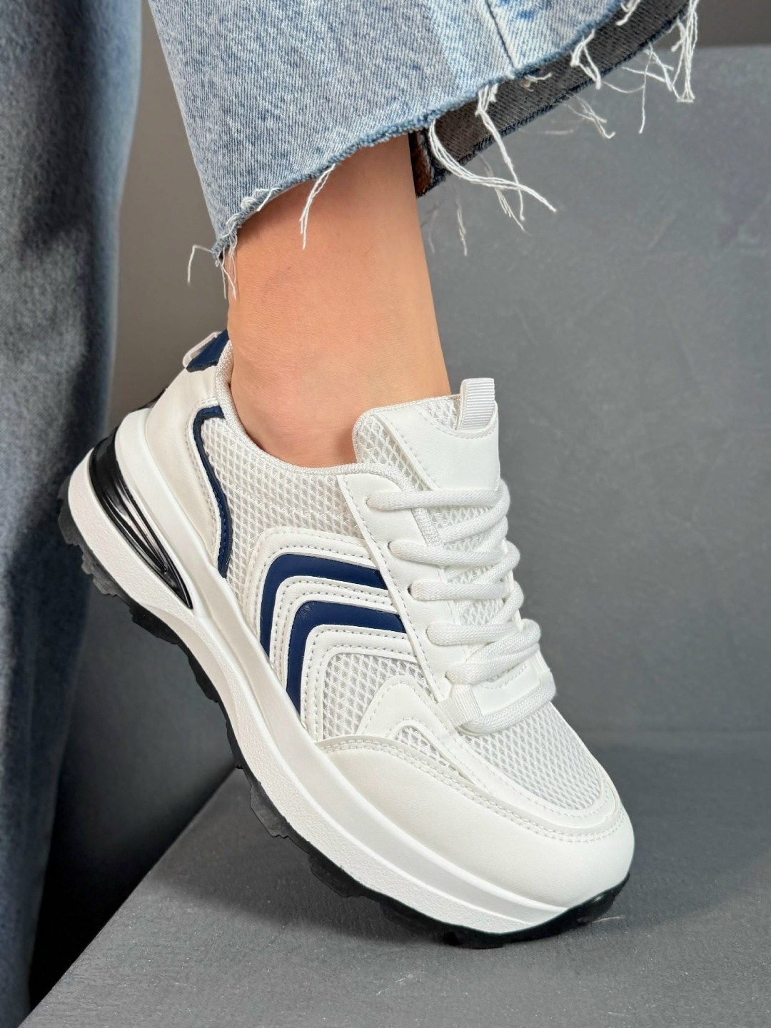 женские кроссовки,кроссовки белая,кроссовки для женщин,кроссовки белые спортивные,кроссовка