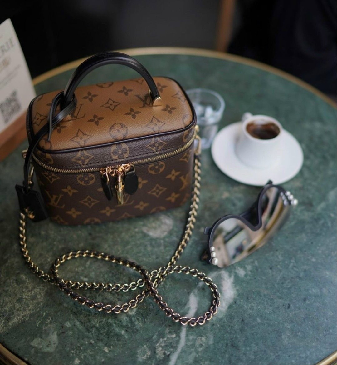 cумка louis vuitton,сумка луи виттон через плечо,louis vuitton vanity pm,сумка женская louis vuitton,louis vuitton сумка ведро на плечо