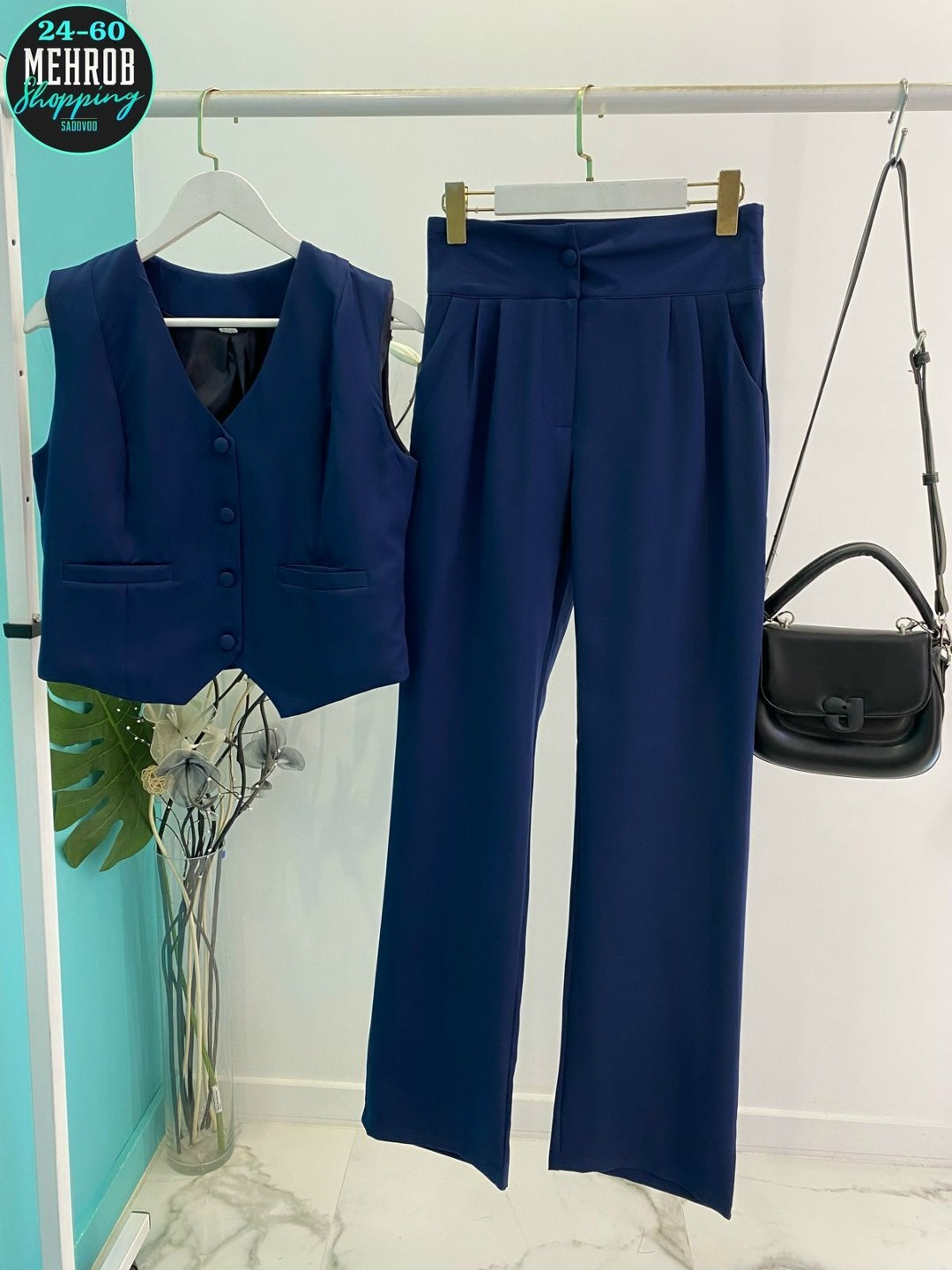 женский комплект из жилета и широких брюк,костюм жилет и брюки,брючный костюм элегантный,модный костюм жилет широкие брюки повседневный,брючный костюм с жилетом
