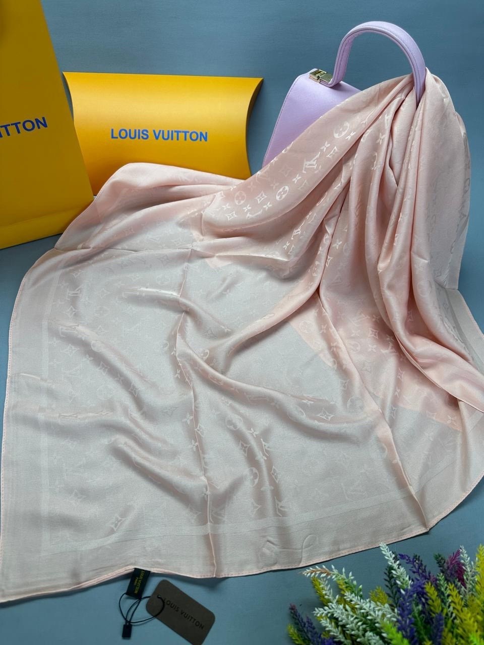 платок louis vuitton,платки шелковые,палантин женский,платок из натурального шелка,брендовый платок louis vuitton