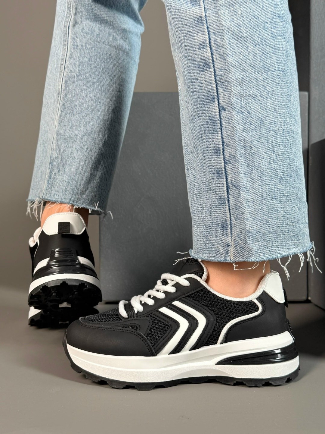 женские кроссовки,кроссовки белая,кроссовки для женщин,кроссовки белые спортивные,кроссовка