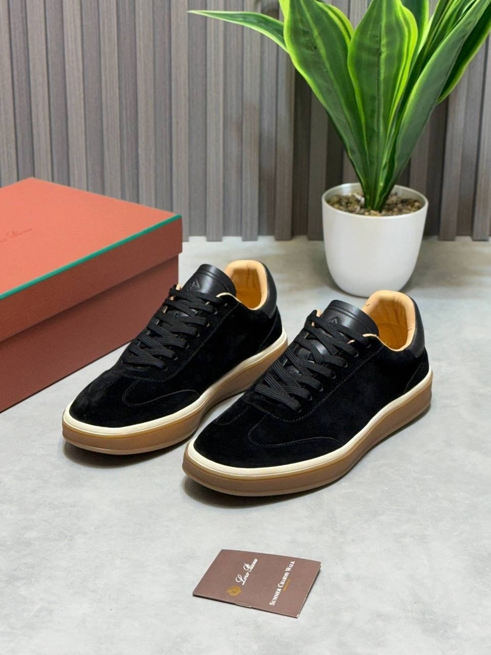 ,женские кроссовки из замши loro piana черные,кроссовки loro piana,замшевые кроссовки,кеды loro piana