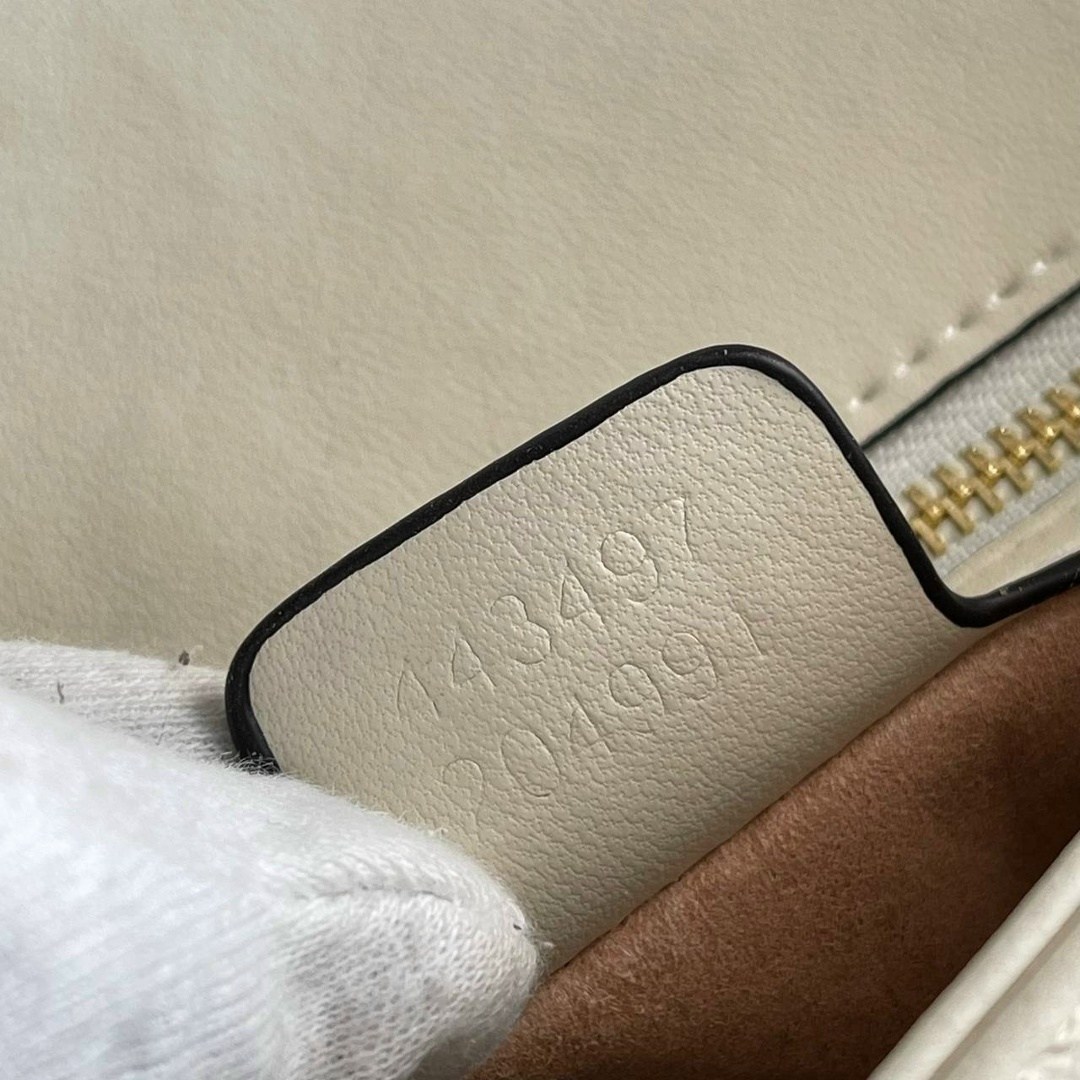 сумка gucci marmont,gucci сумка,сумка гуччи женская белая,сумка гуччи кросс боди,сумка gucci женская