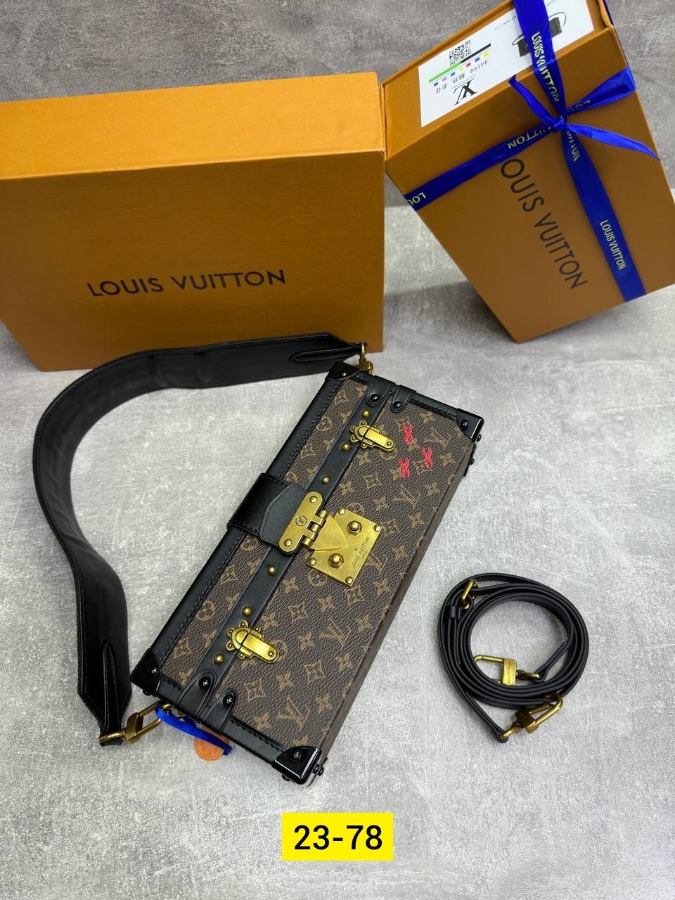 louis vuitton petit malle,сумка louis vuitton,louis vuitton женская сумка,луи виттон сумка,луи виттон сумка через плечо женская
