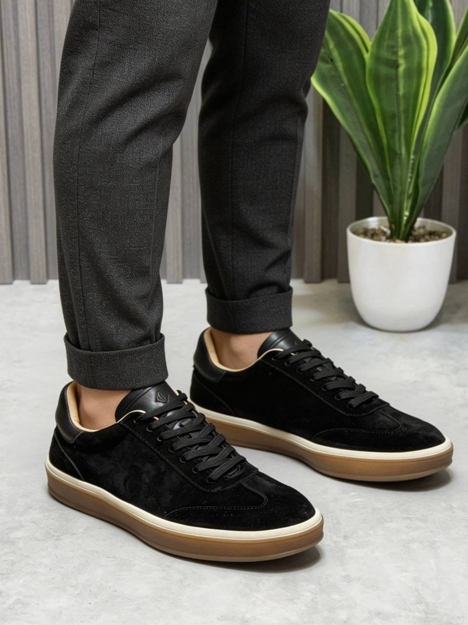 ,женские кроссовки из замши loro piana черные,кроссовки loro piana,замшевые кроссовки,кеды loro piana