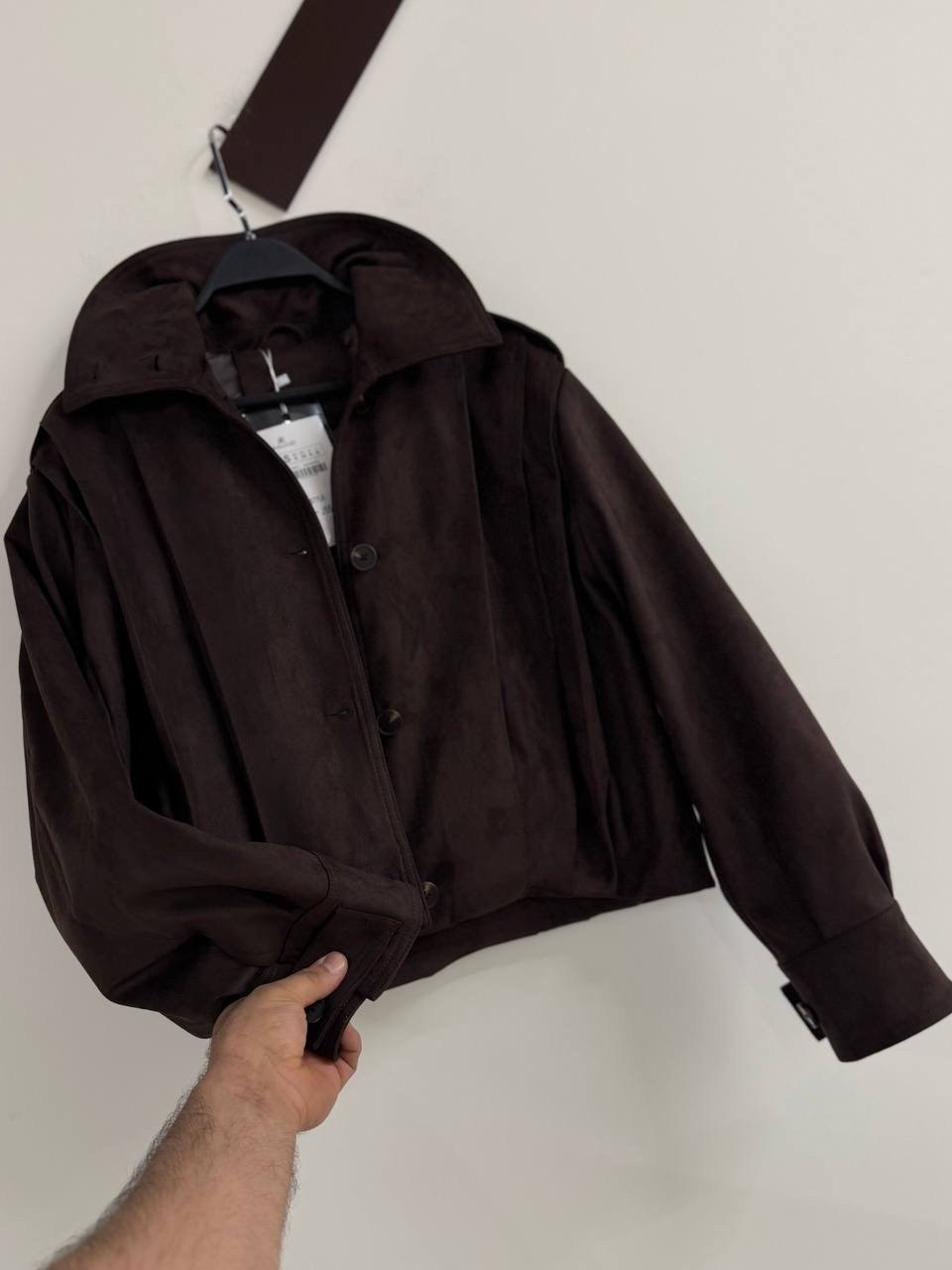 куртка бомбер жакет замшевый укороченный коричневый espiritu,замшевая куртка,женская куртка бомбер из эко замши коричневого цвета,куртка a-a awesome apparel by ksenia avakyan,женская замшевая куртка