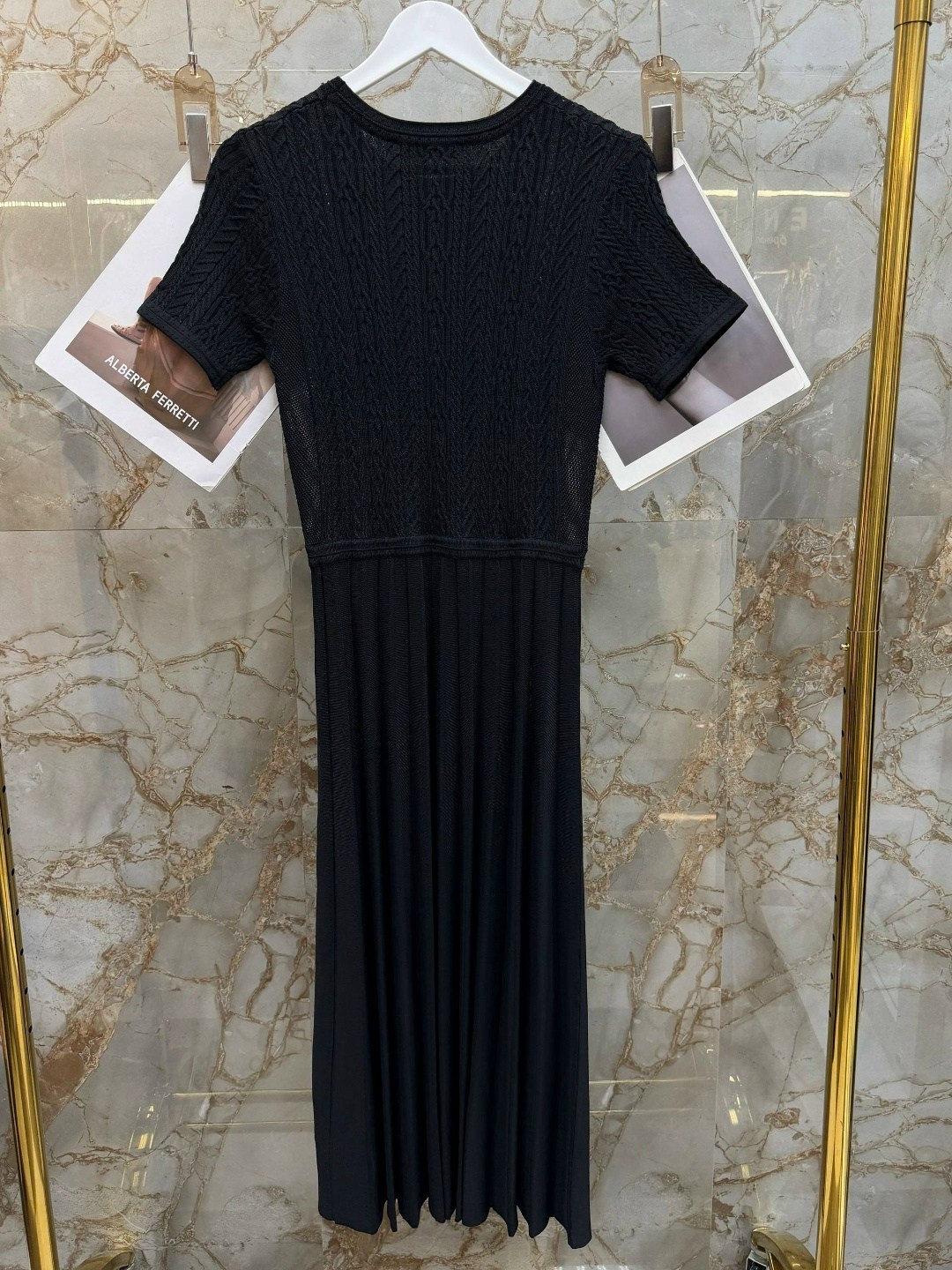 трикотажное платье,платье,платье миди,вязаное платье,платье плиссированное