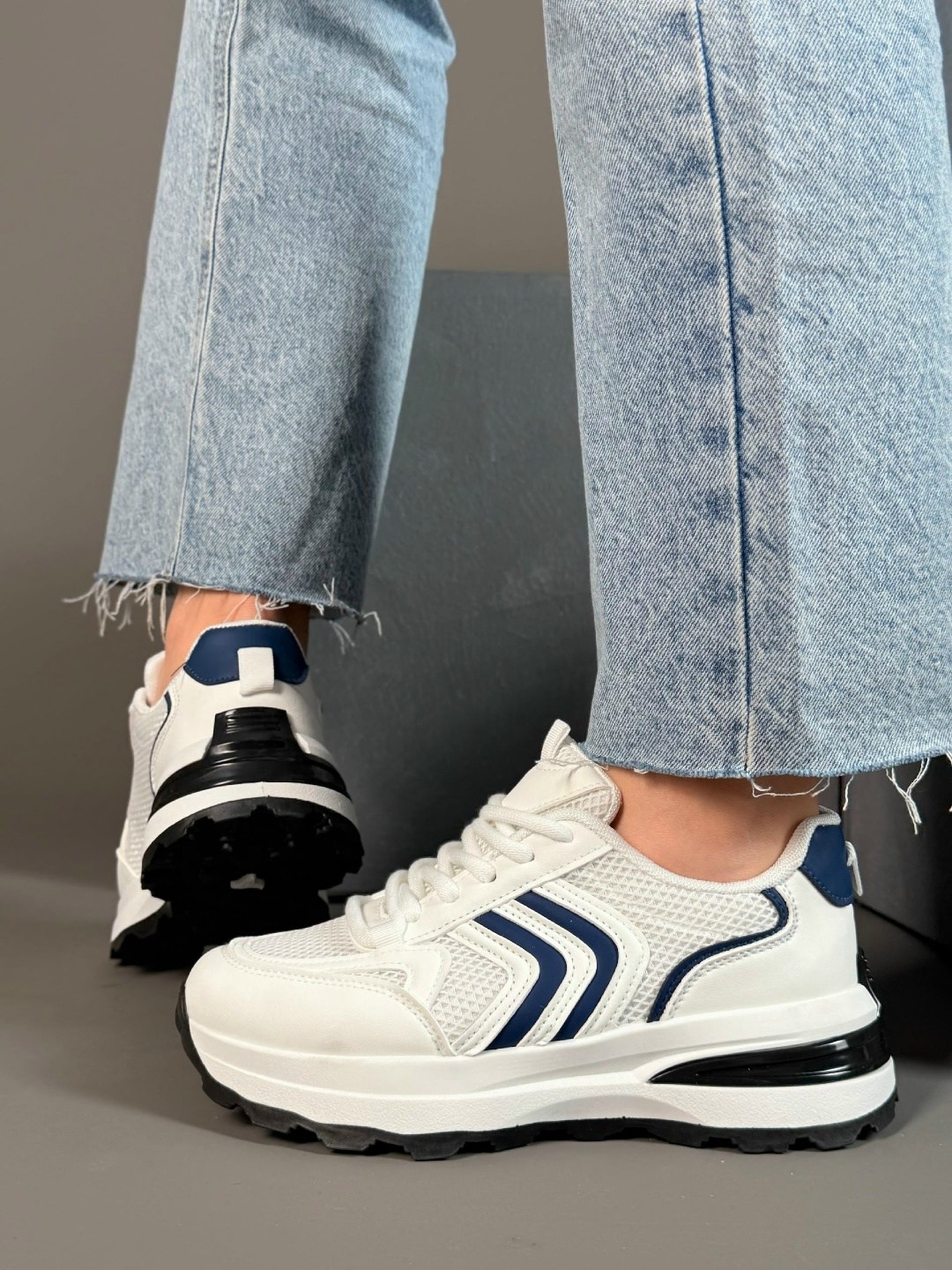 женские кроссовки,кроссовки белая,кроссовки для женщин,кроссовки белые спортивные,кроссовка