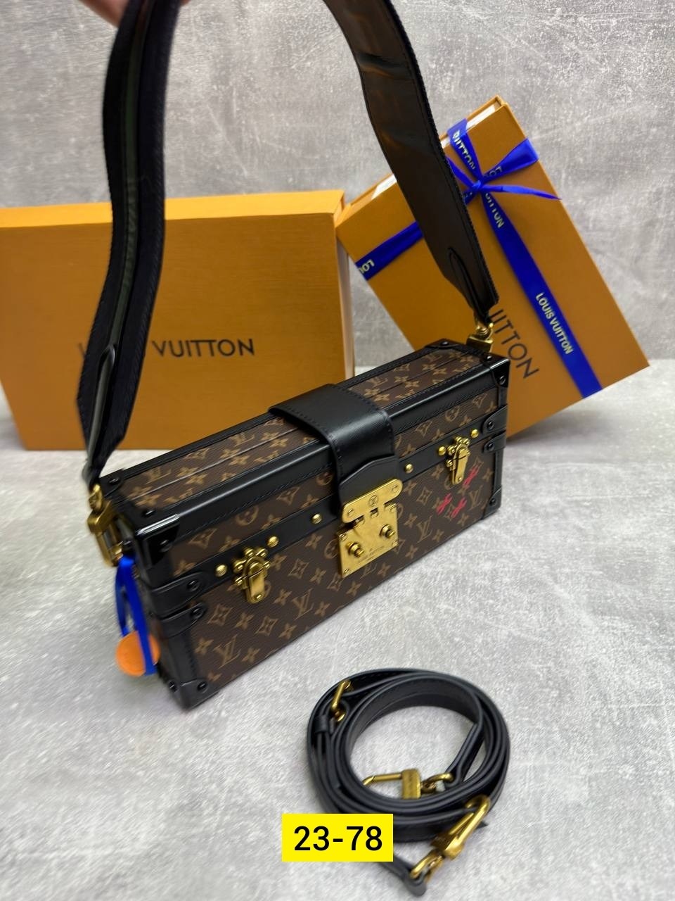 louis vuitton petit malle,сумка louis vuitton,louis vuitton женская сумка,луи виттон сумка,луи виттон сумка через плечо женская