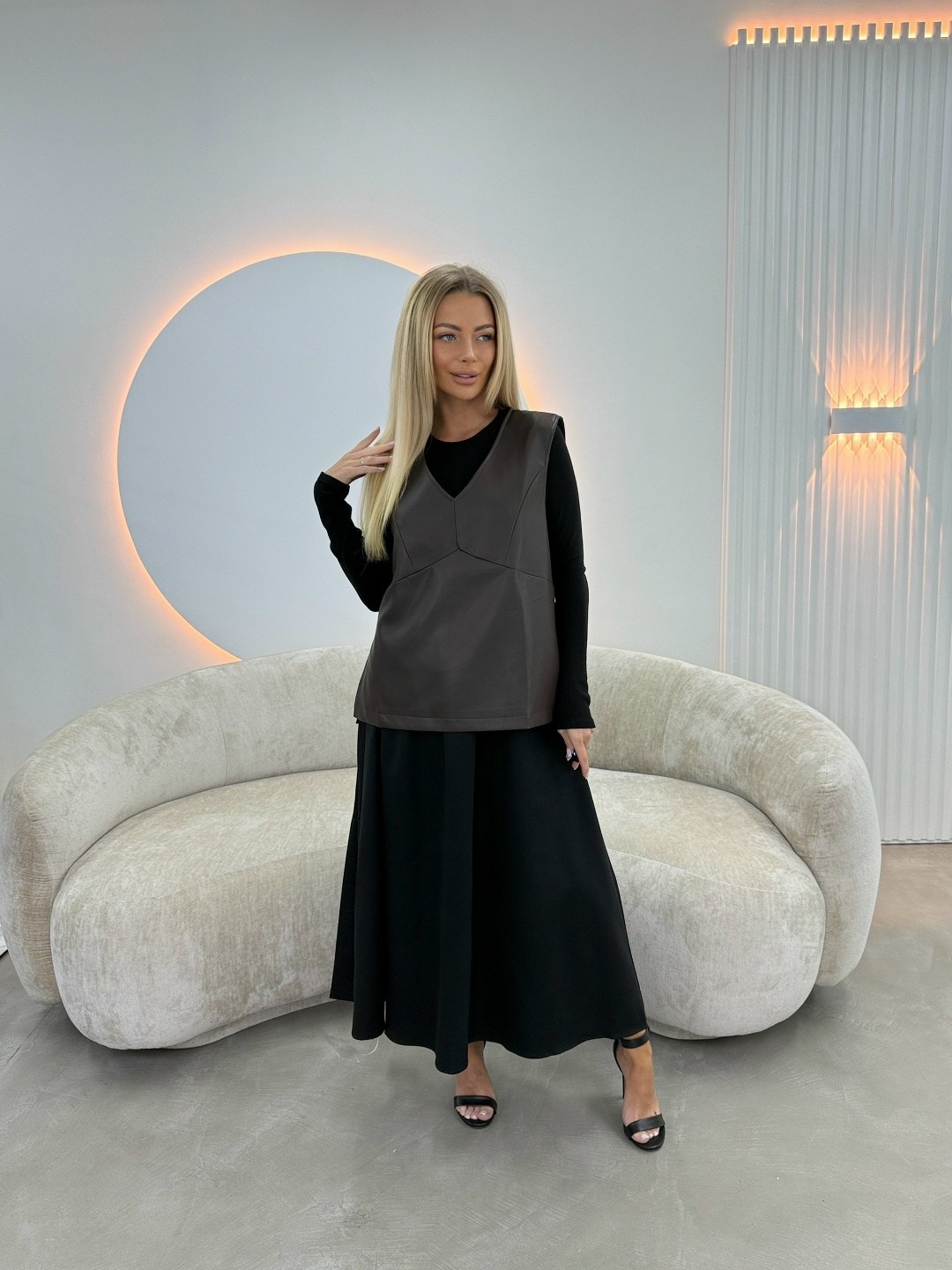 жилет и юбка,костюм с юбкой,костюм женский,женские жилеты,жилет офисный