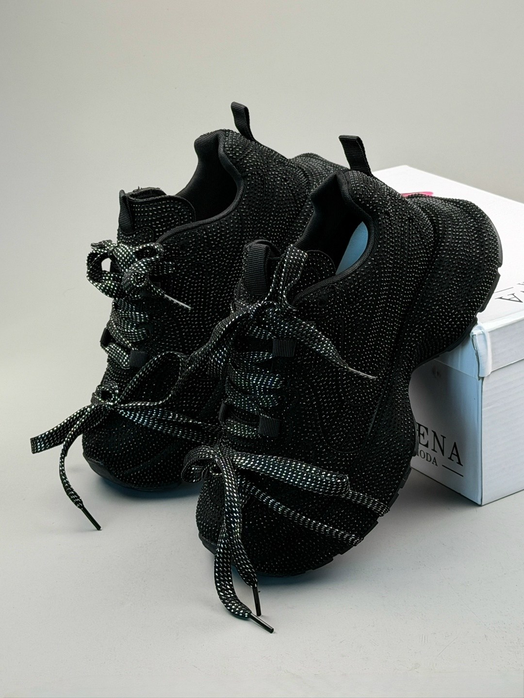 ,женские кроссовки,кроссовки balenciaga женские,черные кроссовки женские,черные кроссовки