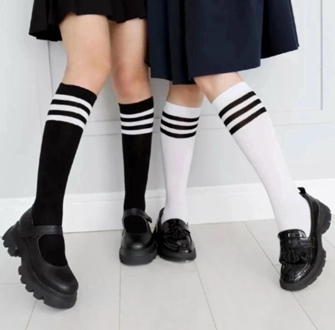 гольфы,гольфы с черными полосками,гольфы для девочек,гольфы черные для девочки,черные гольфы