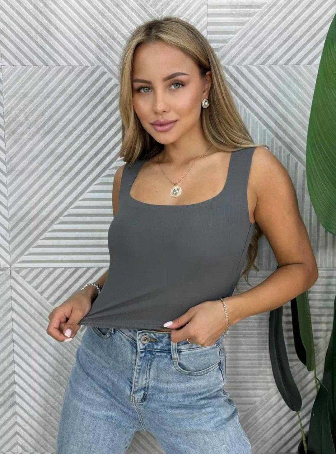 топ бежевый,топ женский,кроп топ женский,топы и майки,кроп топ