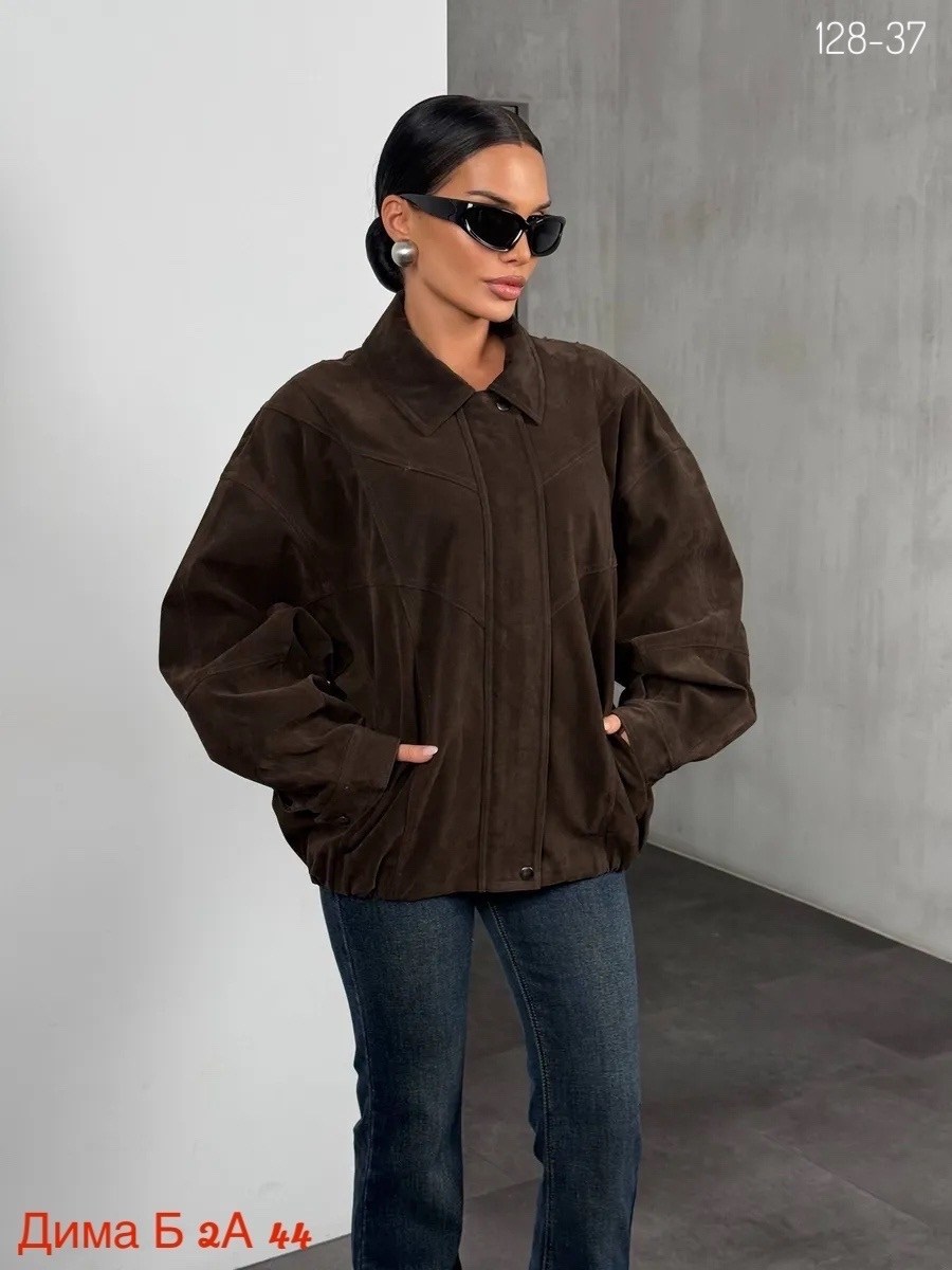 куртка-бомбер из искусственной замши zarina,куртка замшевая,куртка замшевая бомбер оверсайз lancy,бомбер женская куртка,кожаная куртка