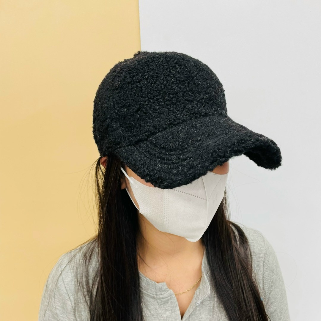 бейсболка меховая,кепка барашек,бейсболка женская,белая кепка женская меховая,кепка меховая