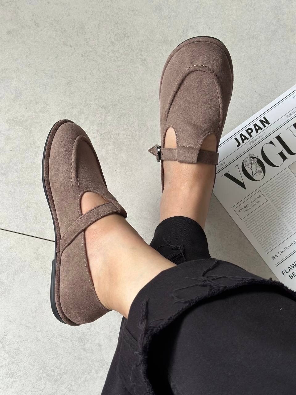 лоферы из натуральной замши,,лоферы коричневые с ремешком замшевые,лоферы с пряжкой,лоферы замшевые