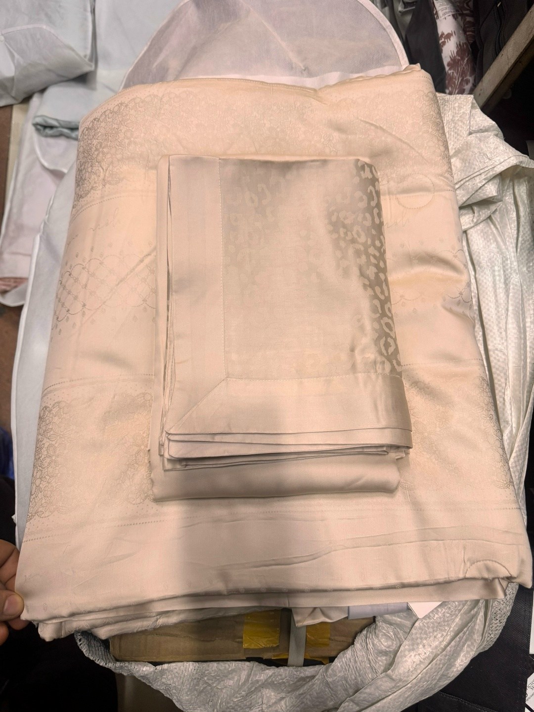 комплект постельного белья,роскошный комплект постельного белья,комплект постельного белья blumarine,комплект постельного белья hermes,постельного белья