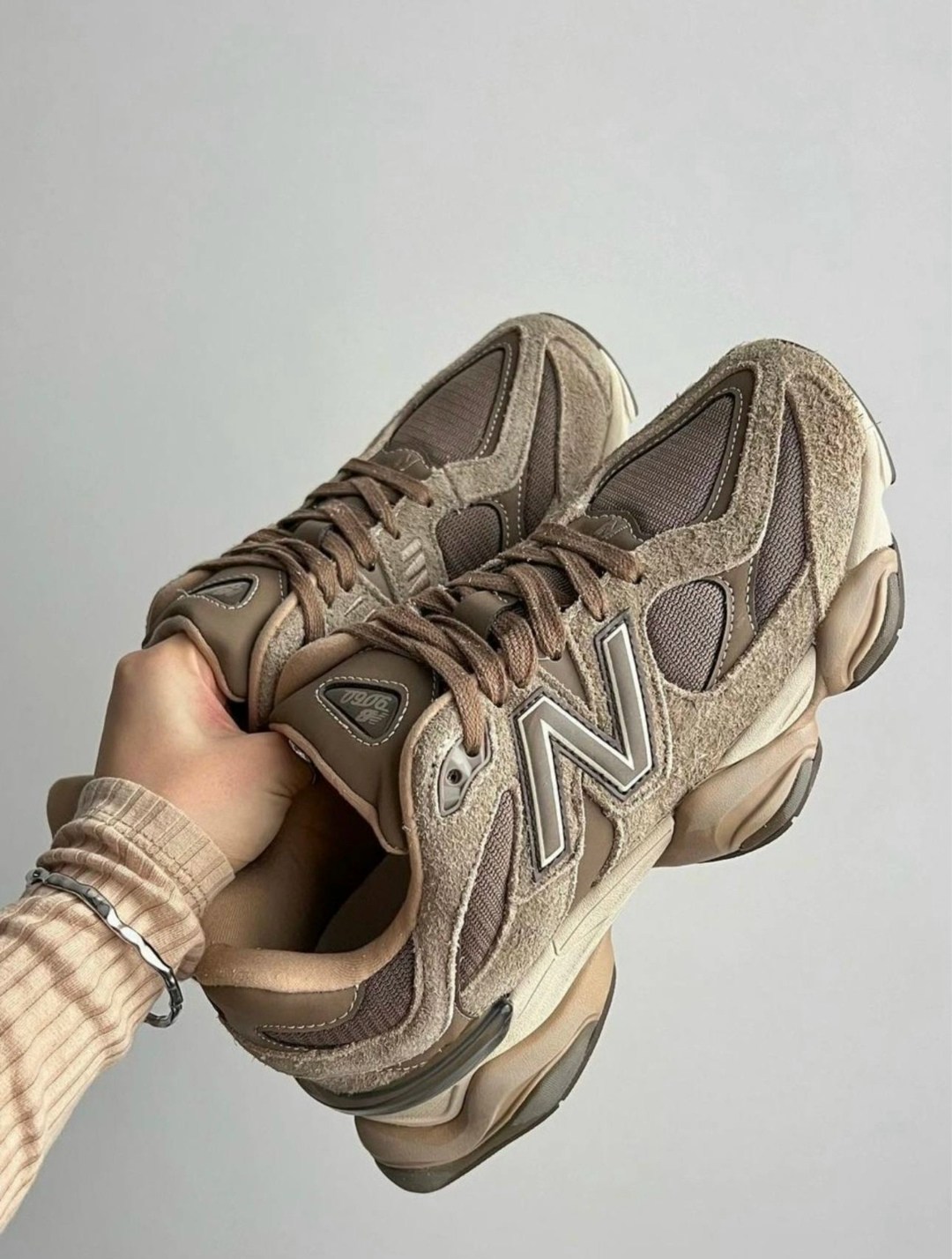 кроссовки 9060 new balance,new balance кроссовки,new balance 9060,new balance бежевые замшевые кроссовки 9060 для женщин,кроссовки new balance 9060 mushroom brown