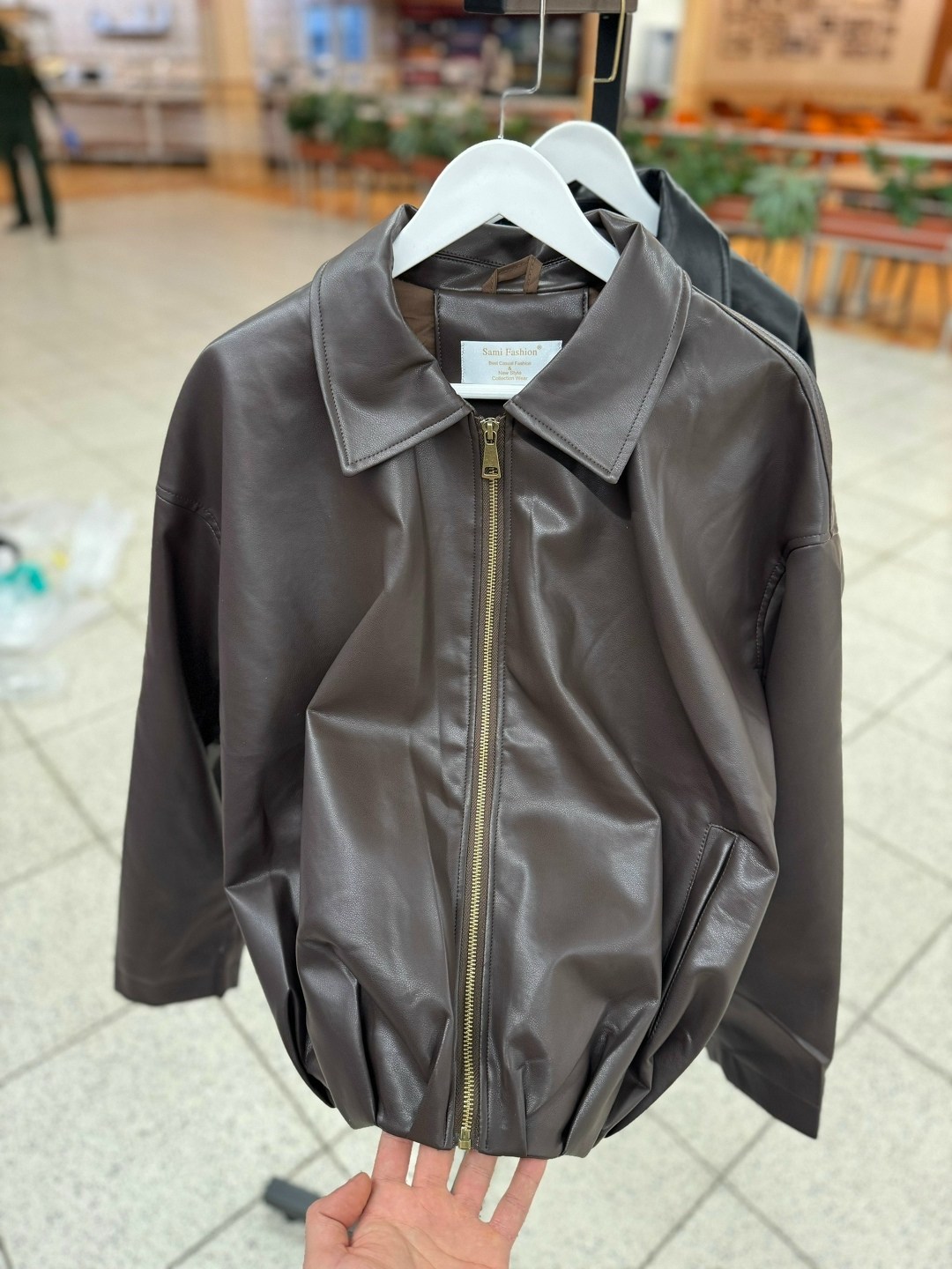 кожаная куртка,куртка женская кожаная,куртка из искусственной кожи женская,куртка бомбер,куртка бомбер кожаная