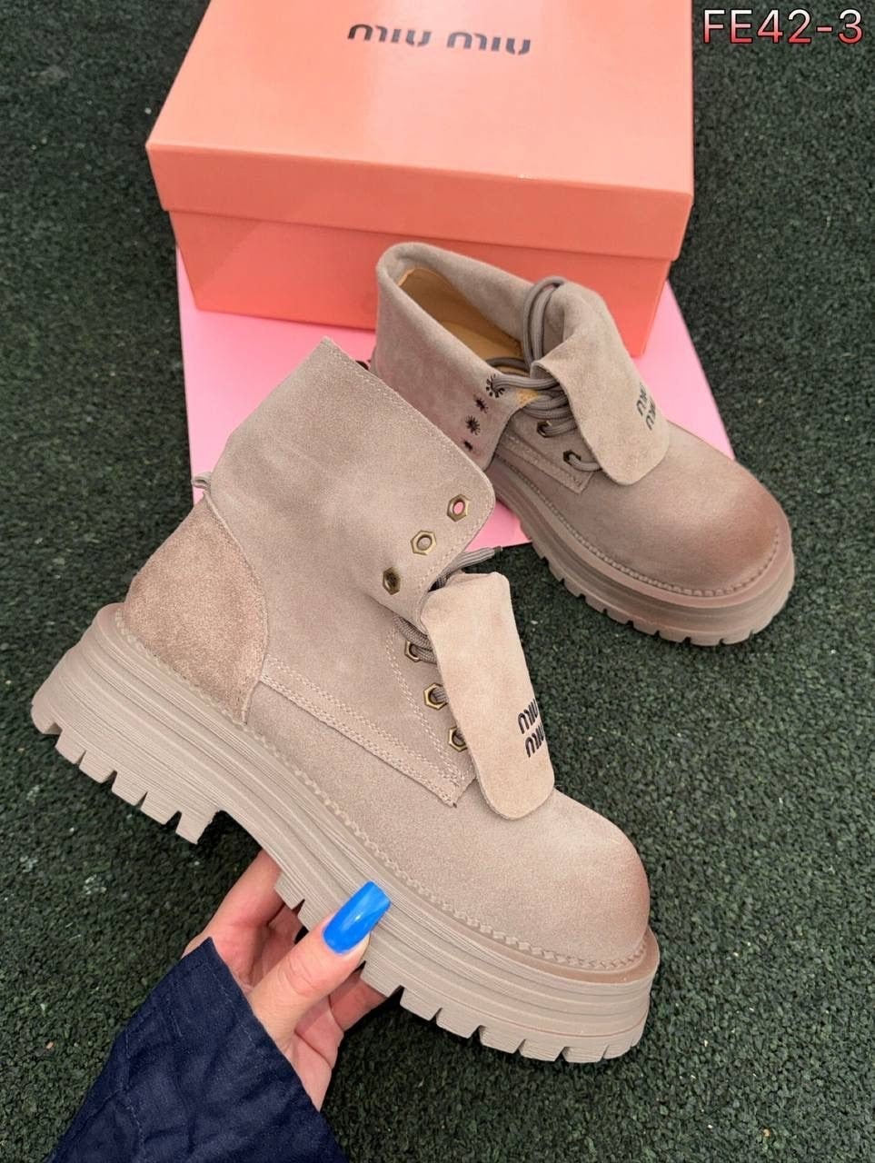 ботинки замшевые miu miu,,ботинки miu miu,ботинки,ботинки замш