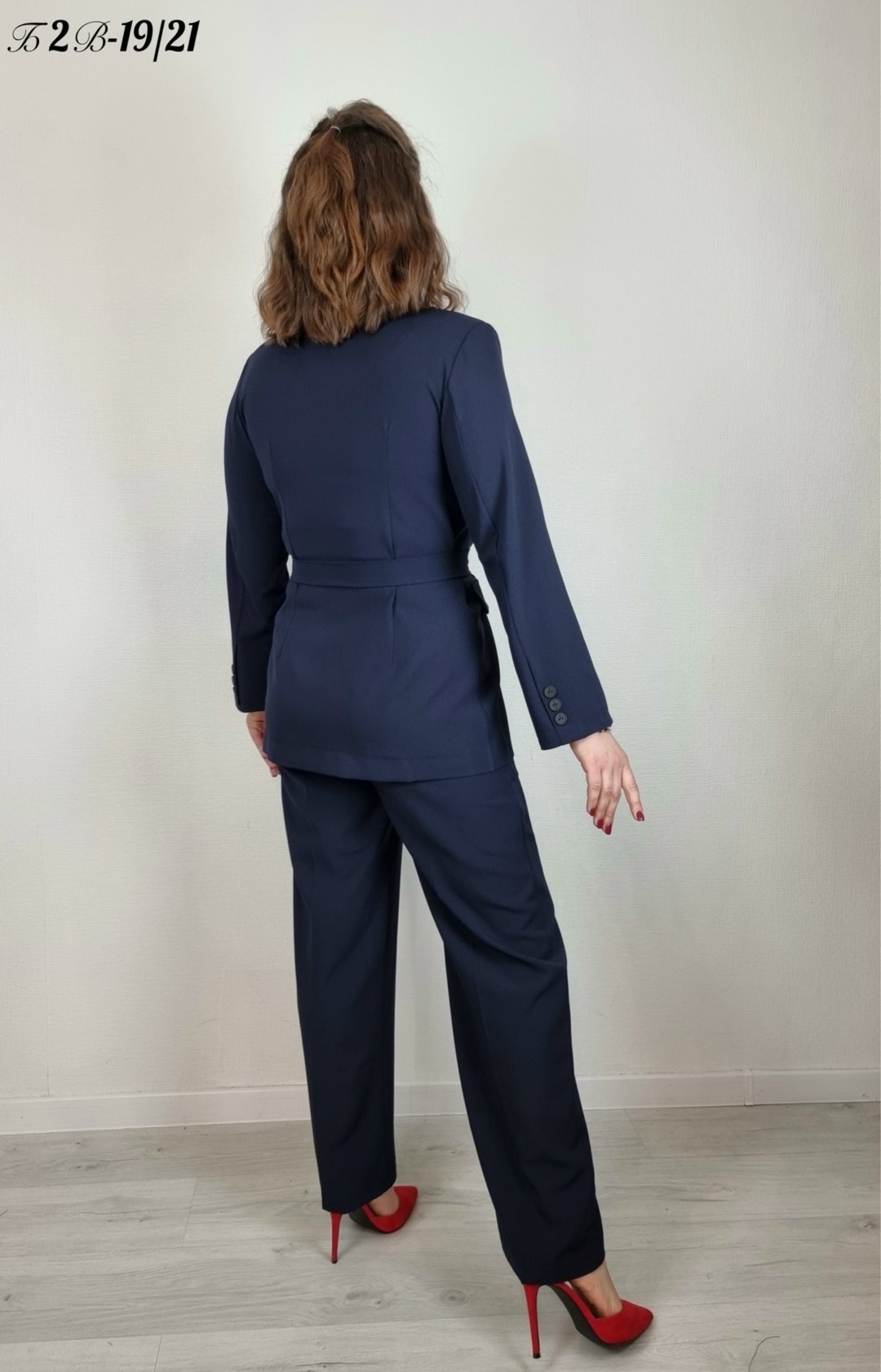 брючный костюм 2041-1 синий,брючный костюм,костюм брючный lakona 11535 синий,брючный костюм anastasia 950 васильковый синий,брючный женский костюм