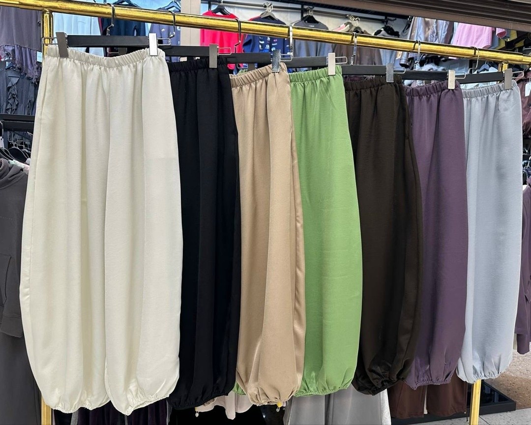 атласный костюм,шелковый костюм в пижамном стиле женский брючный,шелковый костюм в пижамном стиле,костюм брючный женский,костюм женский