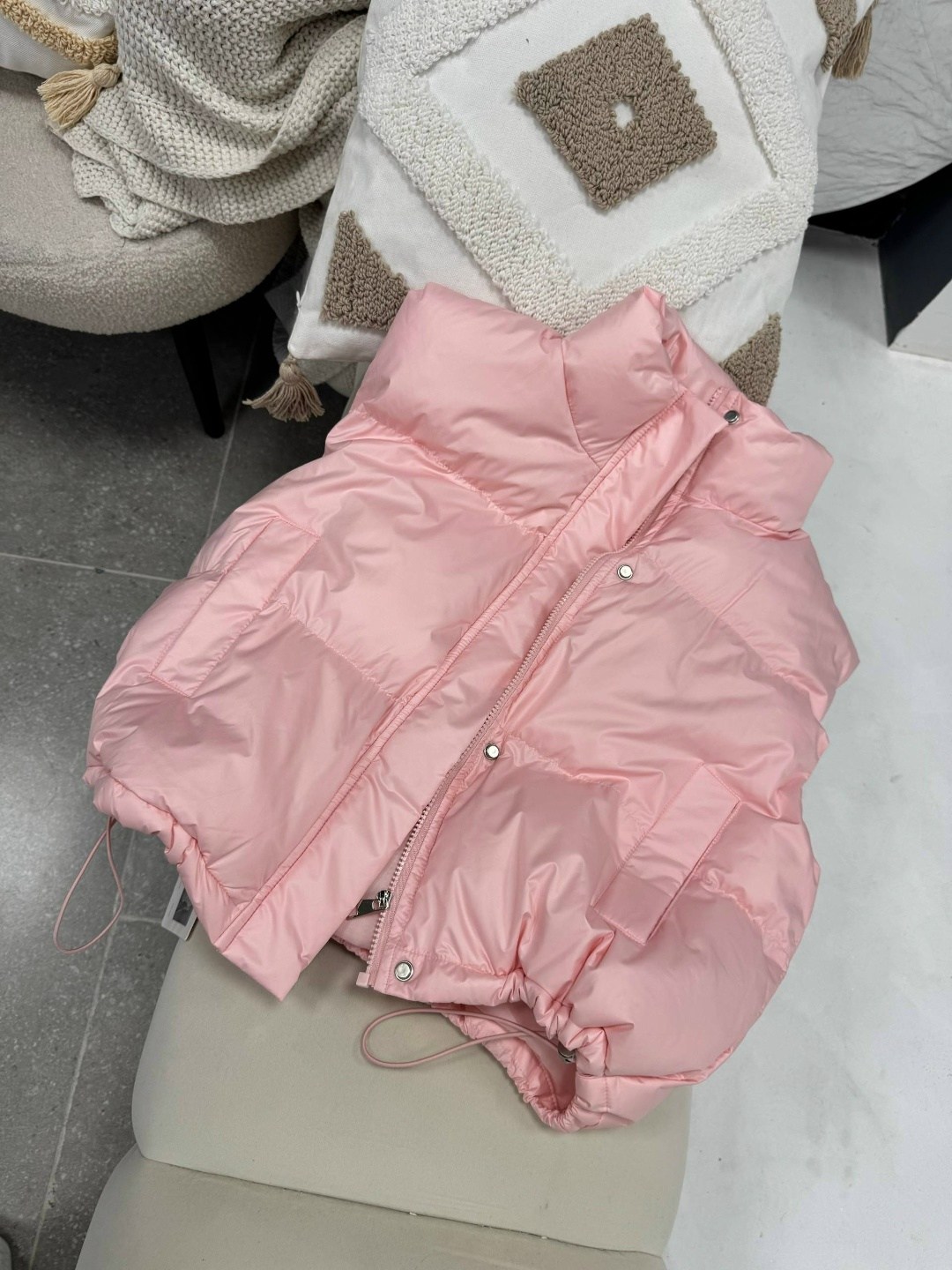 жилетка розовая,розовые жилеты,женская жилетка,жилетка,жилет женский